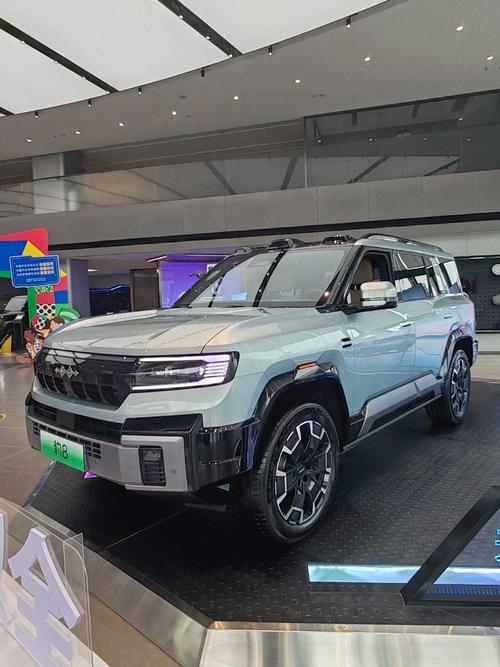 深圳175比亚迪方程豹硬派越野的爆款，英菲尼迪35周年与你共成长